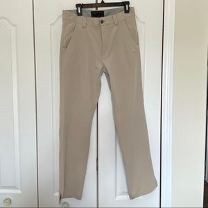 Oakley Men’s Take Pro Khaki Golf Pant
